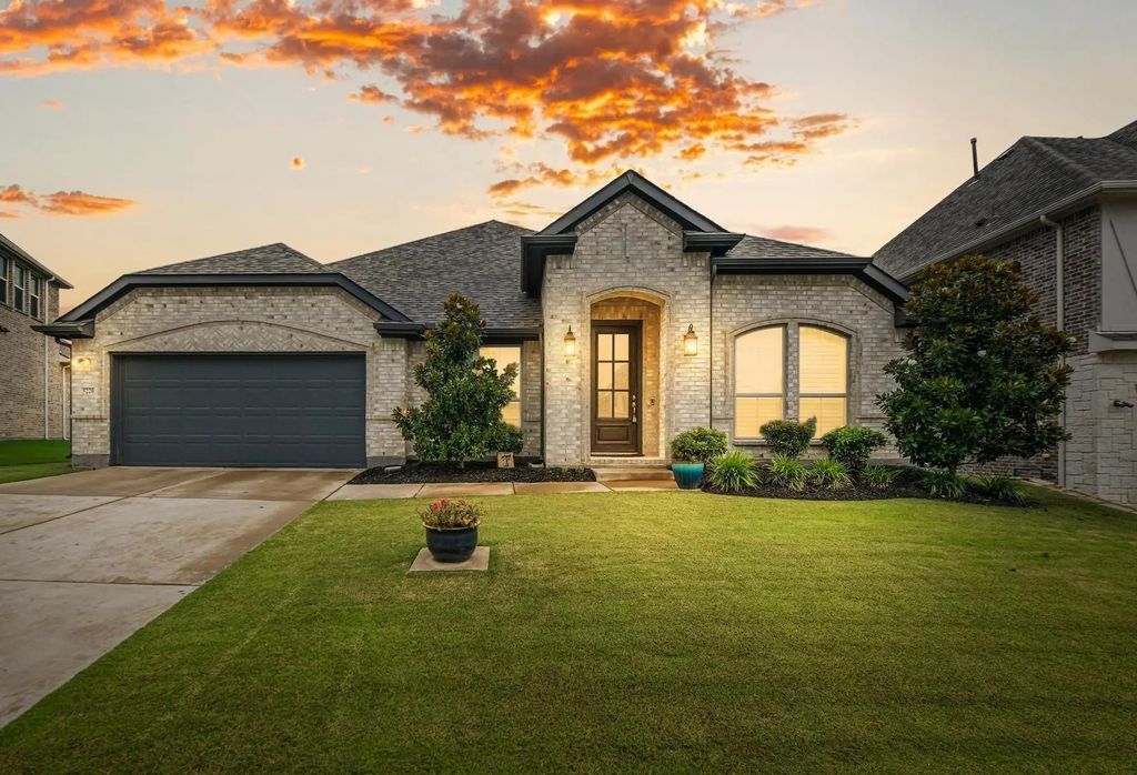 5220 Ravine Ridge Court, Flower Mound