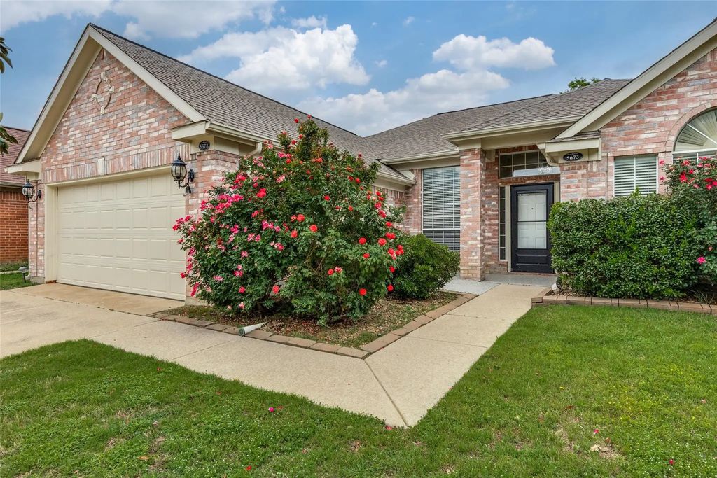 5673 Rockport Lane, Haltom City