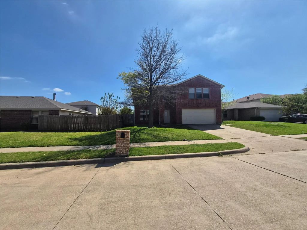 4209 Gray Fox Drive, Fort Worth