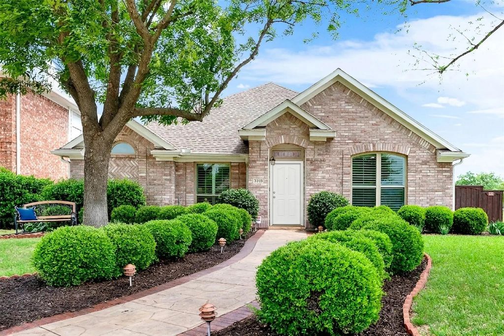 3213 Mandina Court, McKinney