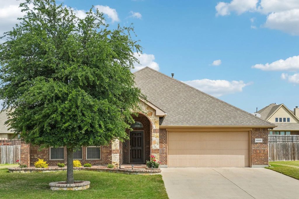 1117 Daventry Drive, Glenn Heights