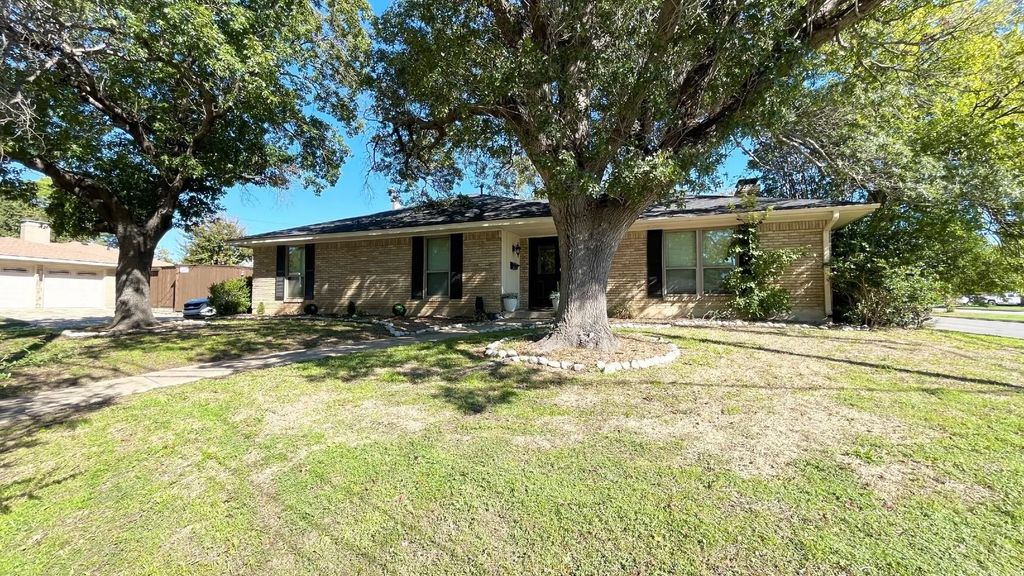 10006 Pensive Drive, Dallas