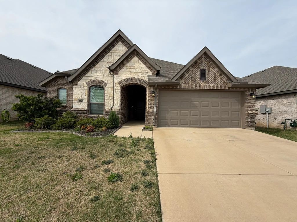 4420 Norcross Lane, Fort Worth