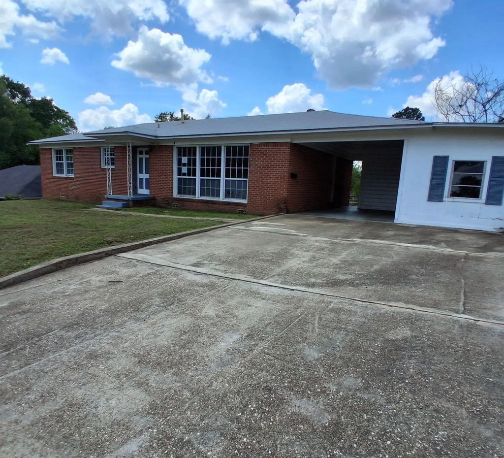910 Success Street, Gilmer