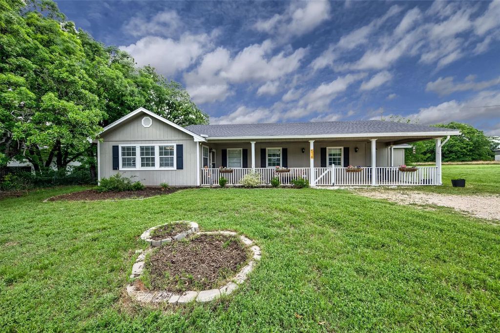 514 Gilliland Road, Springtown
