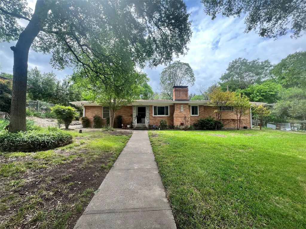 7334 Daingerfield Drive, Dallas