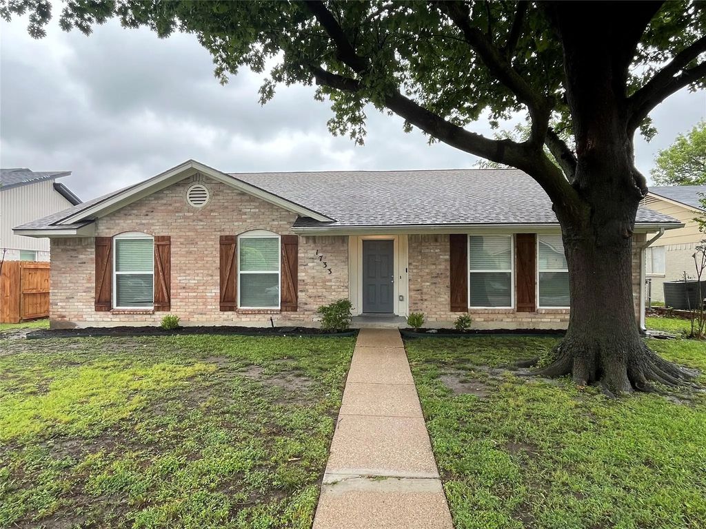 1733 Leicester Street, Garland