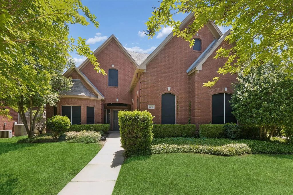 2240 Hollyhill Lane, Denton