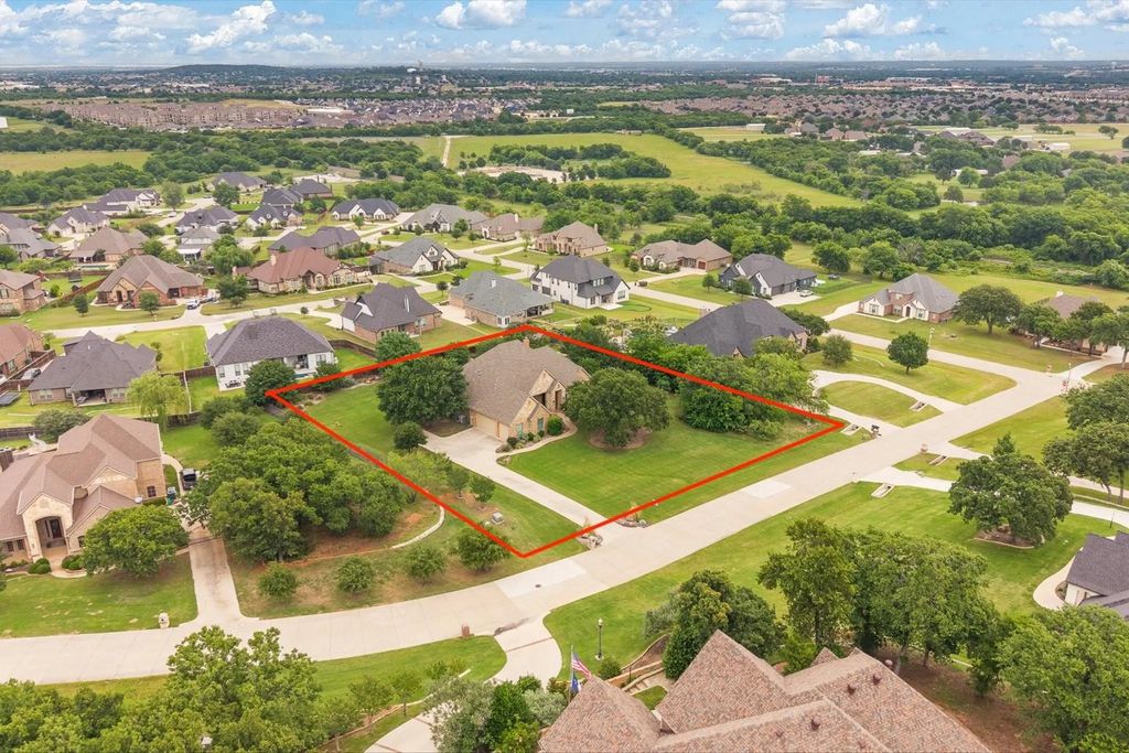 608 Elm Hill Boulevard, Burleson