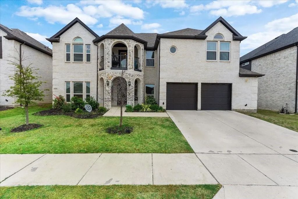 1821 Ordonez Drive, Little Elm