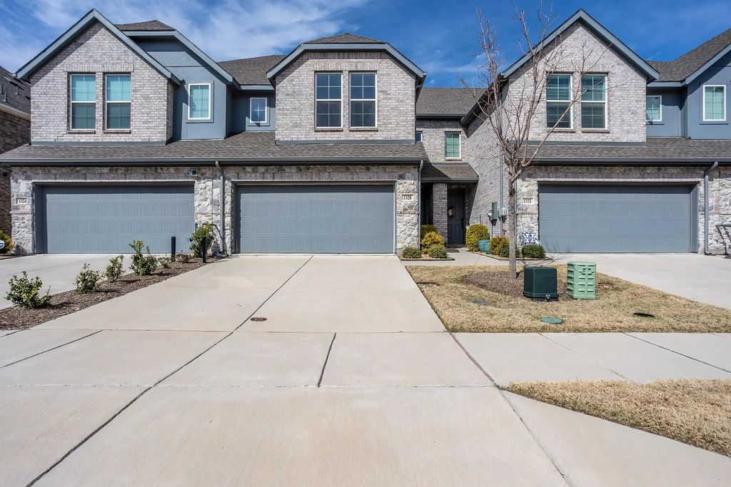 1328 Hill Country Place, Celina
