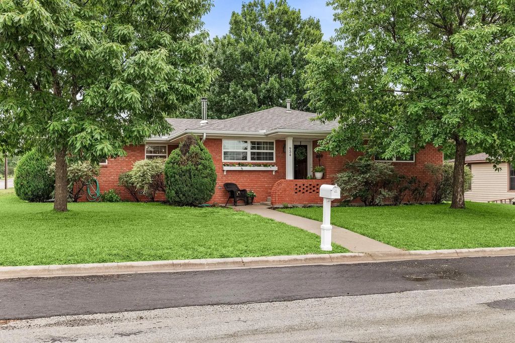 934 N Maple Street, Muenster