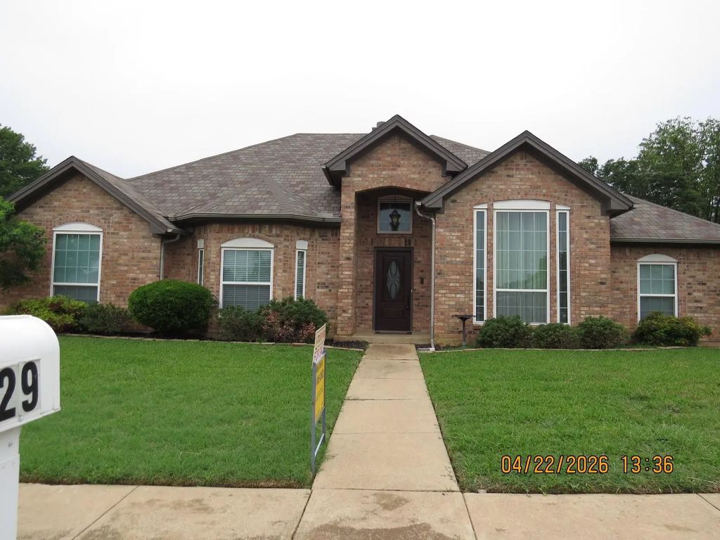 7129 Starnes Road, North Richland Hills