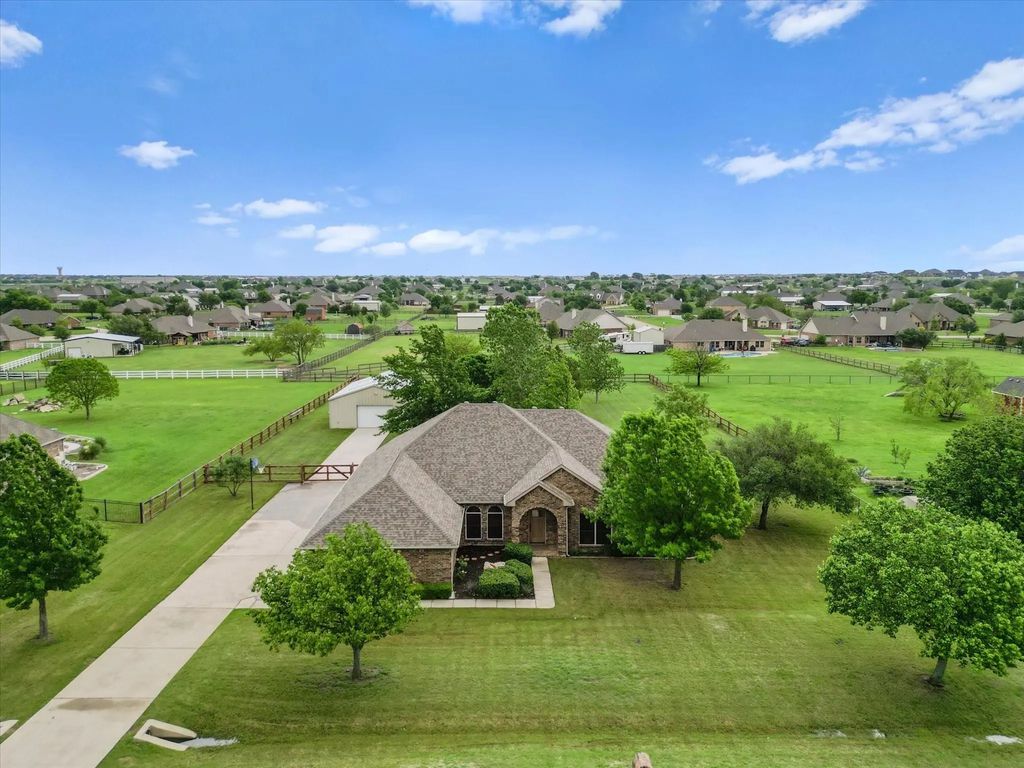 7811 Valley Ridge Drive, Northlake