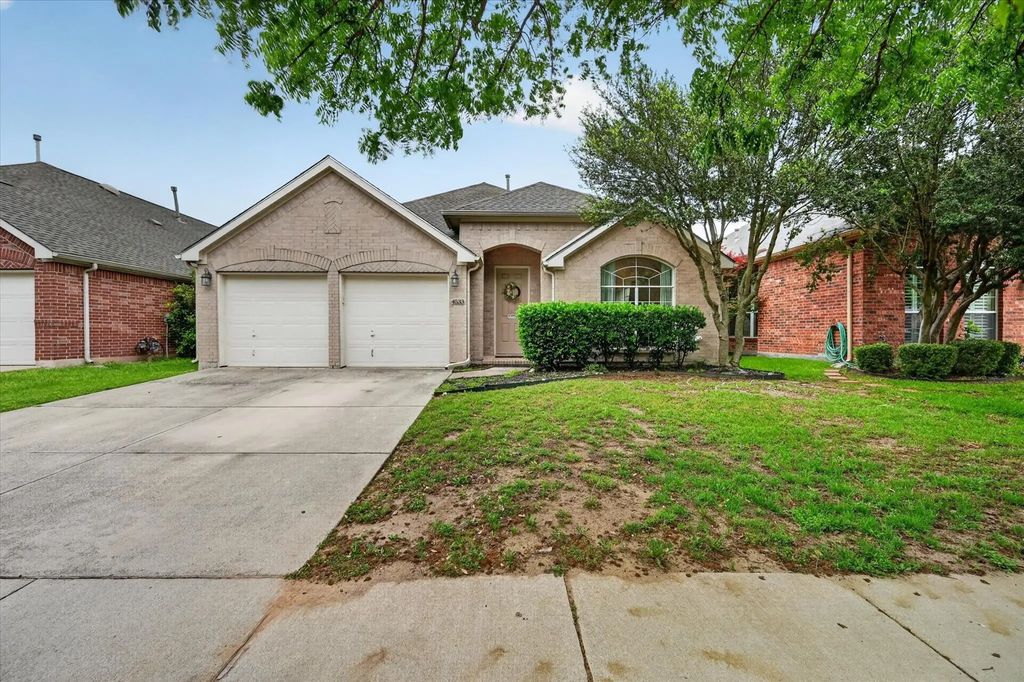 4533 Marguerite Lane, Fort Worth
