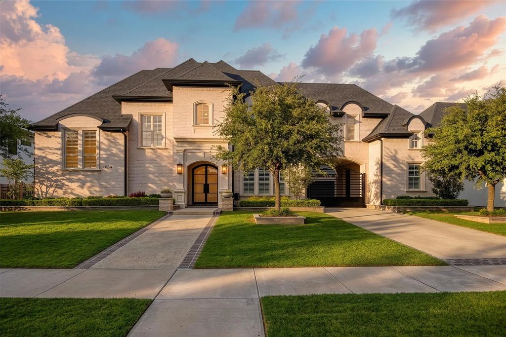 1634 Courtland Drive, Frisco