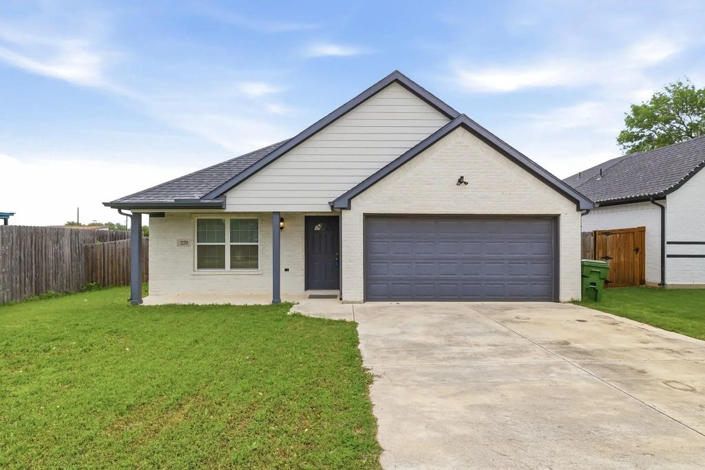 220 N Judd Street, White Settlement