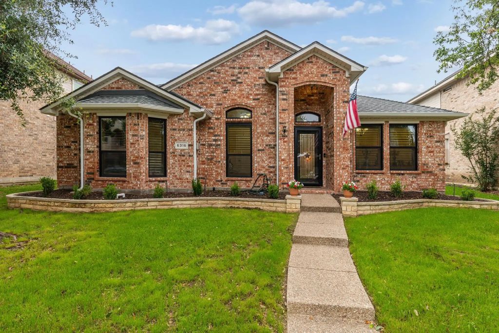 6316 Fall River Drive, The Colony