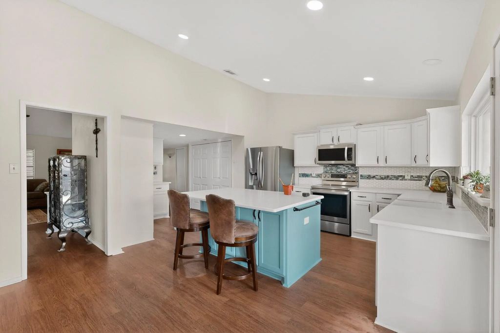 5801 Treese Circle, The Colony