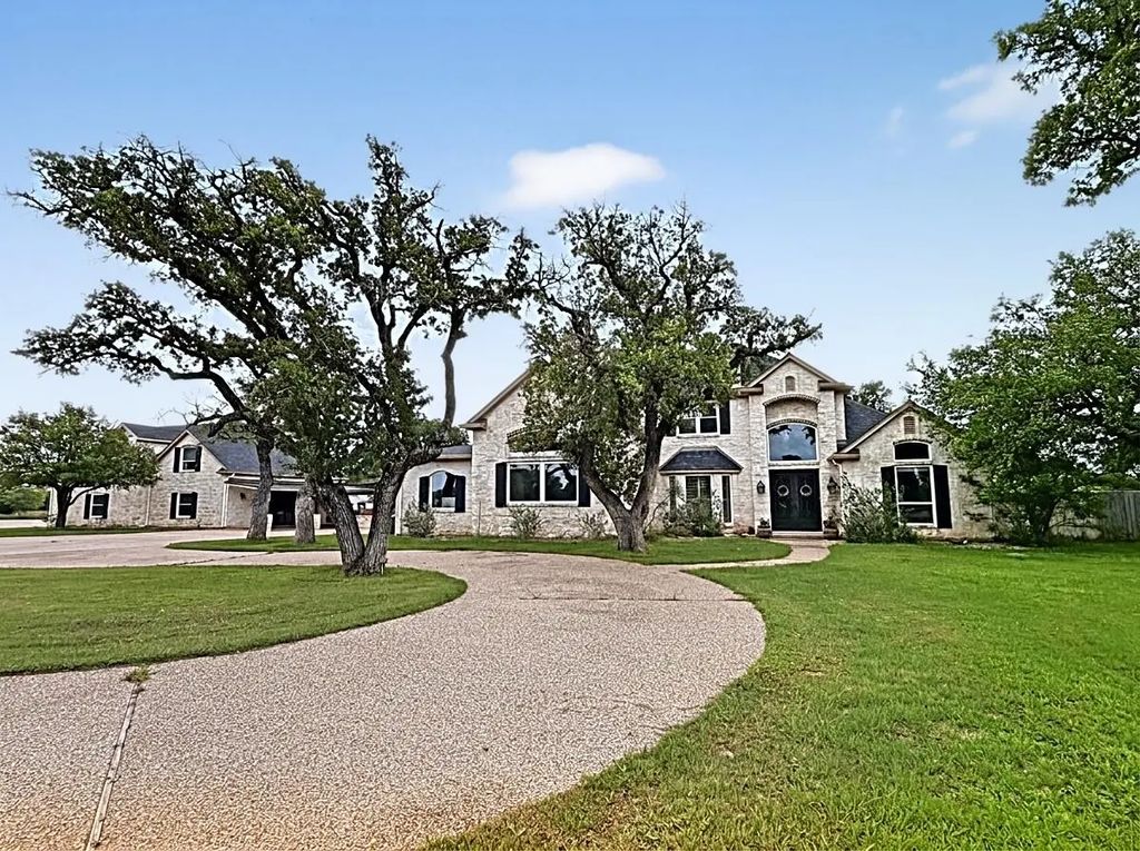 909 Higginbotham Lane, China Spring