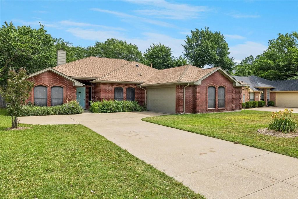 1263 Wendy Court, Kennedale