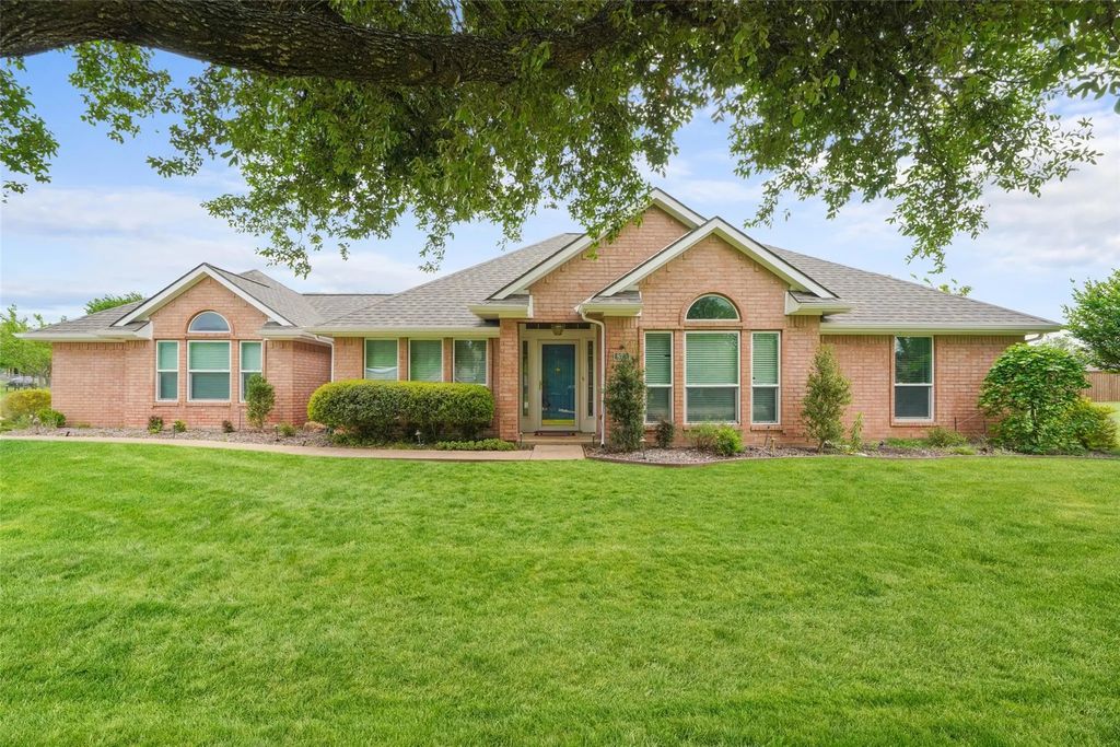 830 S Clinton Lane, Midlothian