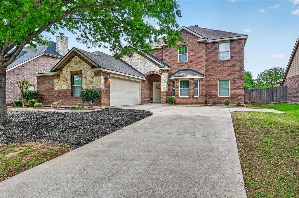5920 Ivy Glen Drive, Grand Prairie