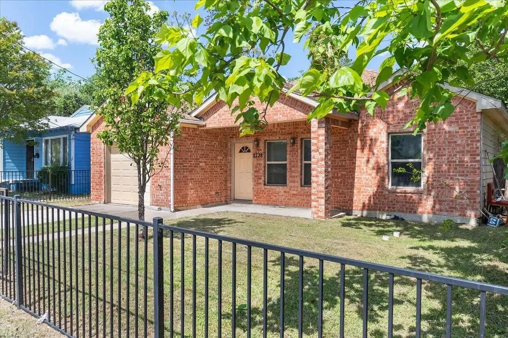 2738 Morning Avenue, Dallas