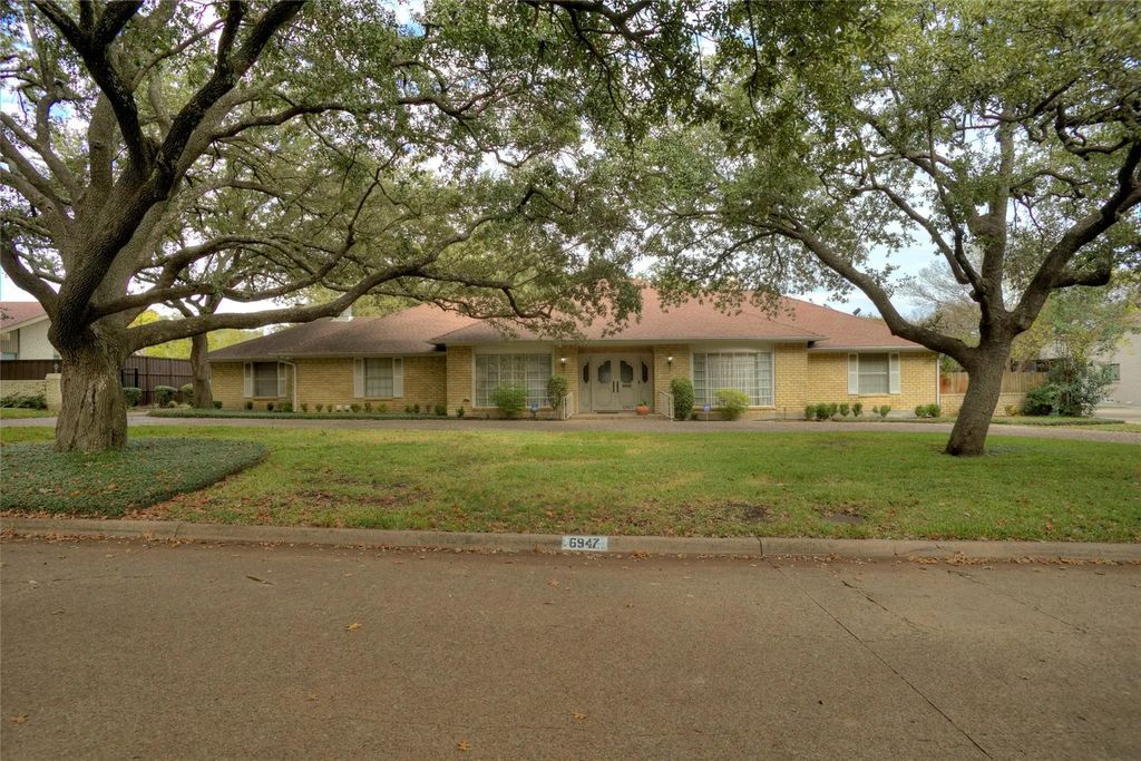 6947 Desco Drive, Dallas