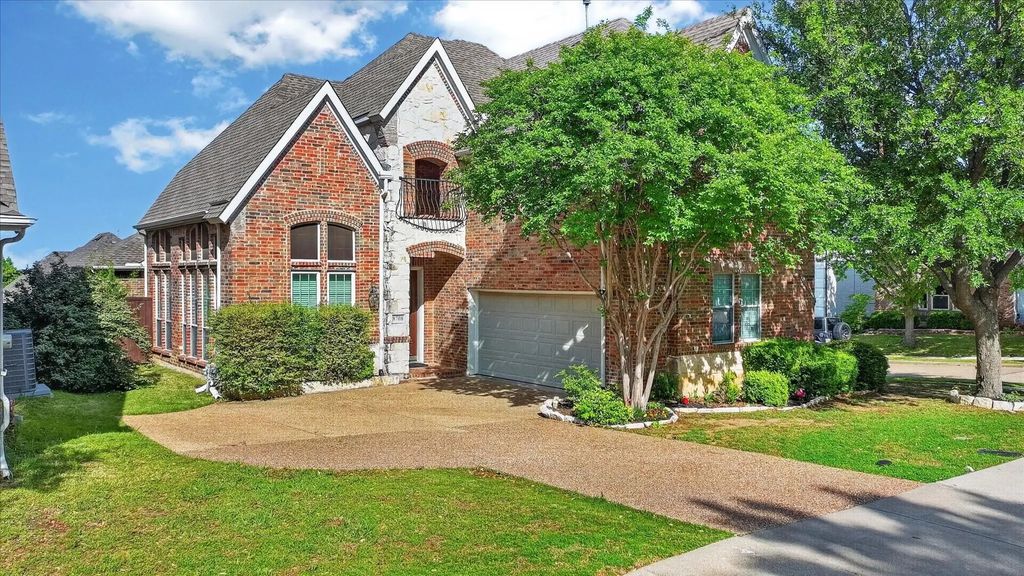 8708 Rugby Road, Irving