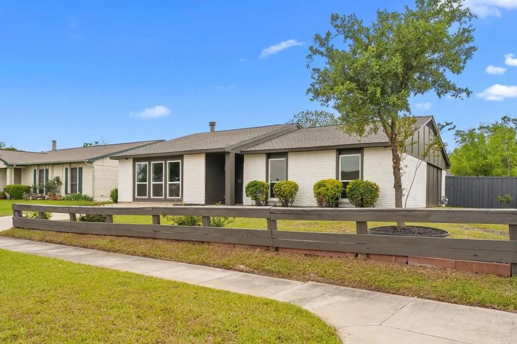 5001 N Colony Boulevard, The Colony