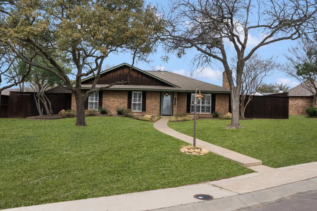 8074 Dove Cove, Frisco