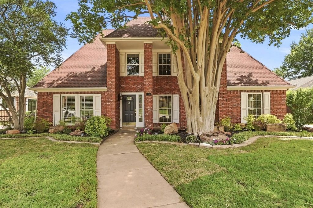 2150 Strathmore Drive, Highland Village