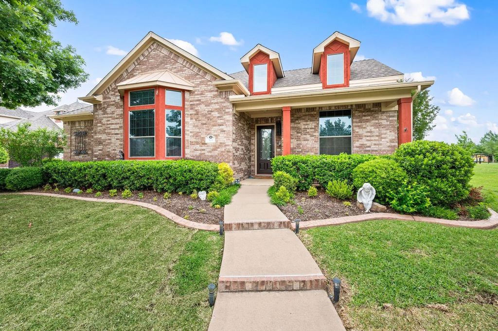 313 Creekhaven Court, Keller