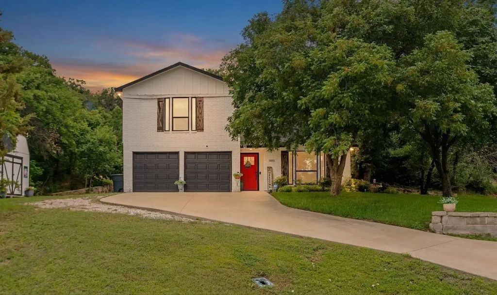 3963 Summit Ridge Drive, Corinth