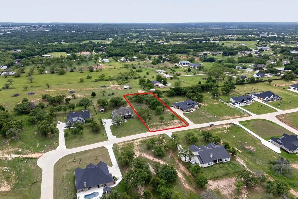 1036 Estancia Boulevard, Weatherford
