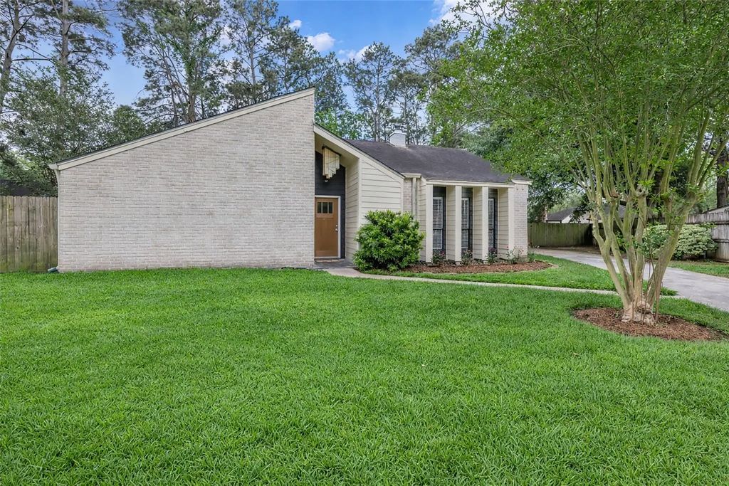 25703 Old Carriage Lane, Spring