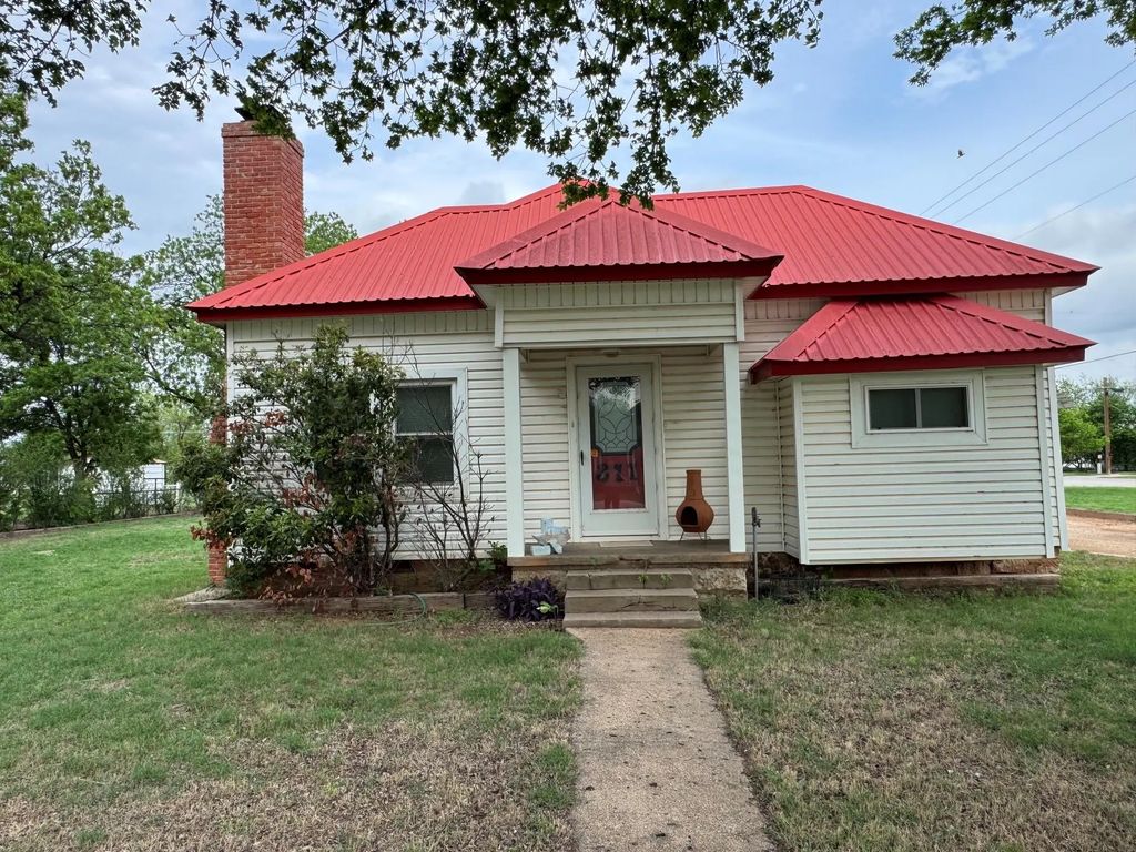 311 S Cedar Street, Seymour
