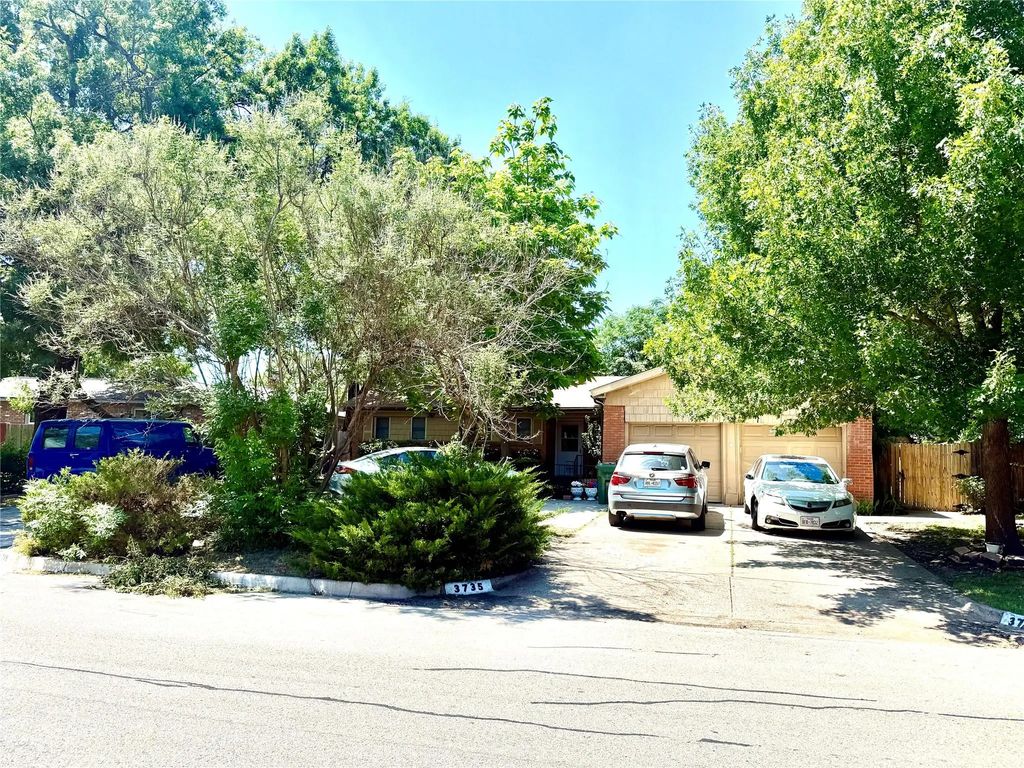 3735 N Hills Drive, North Richland Hills