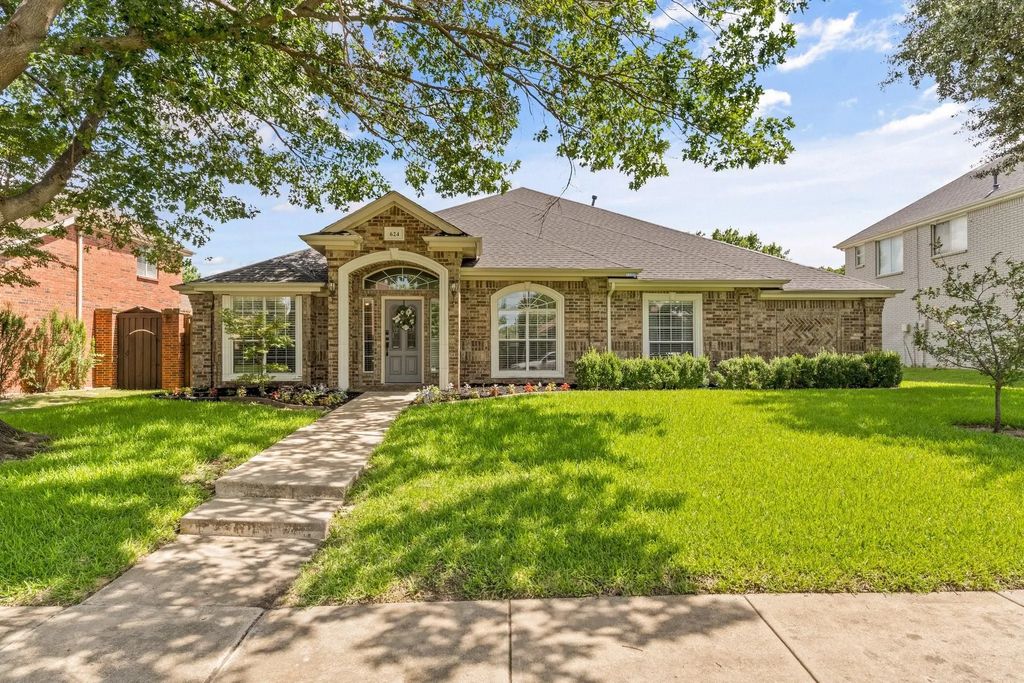 624 Mossycup Oak Drive, Plano