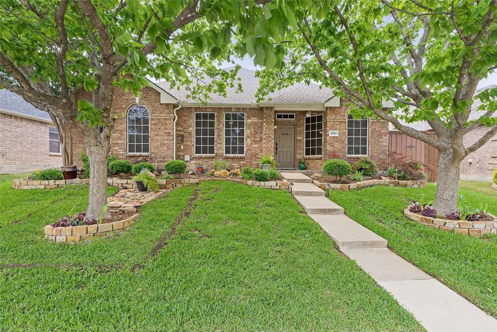 1309 Cedar Springs Drive, Allen