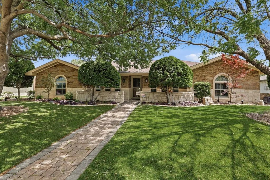 1504 Cloister Way, Plano