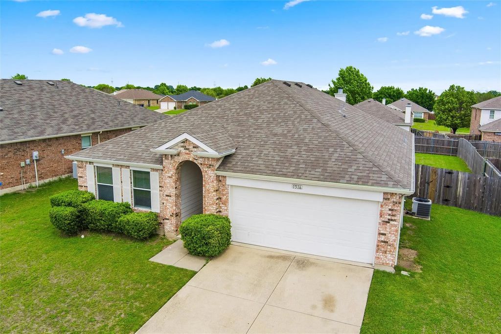 1516 Shady Shores Drive, Glenn Heights