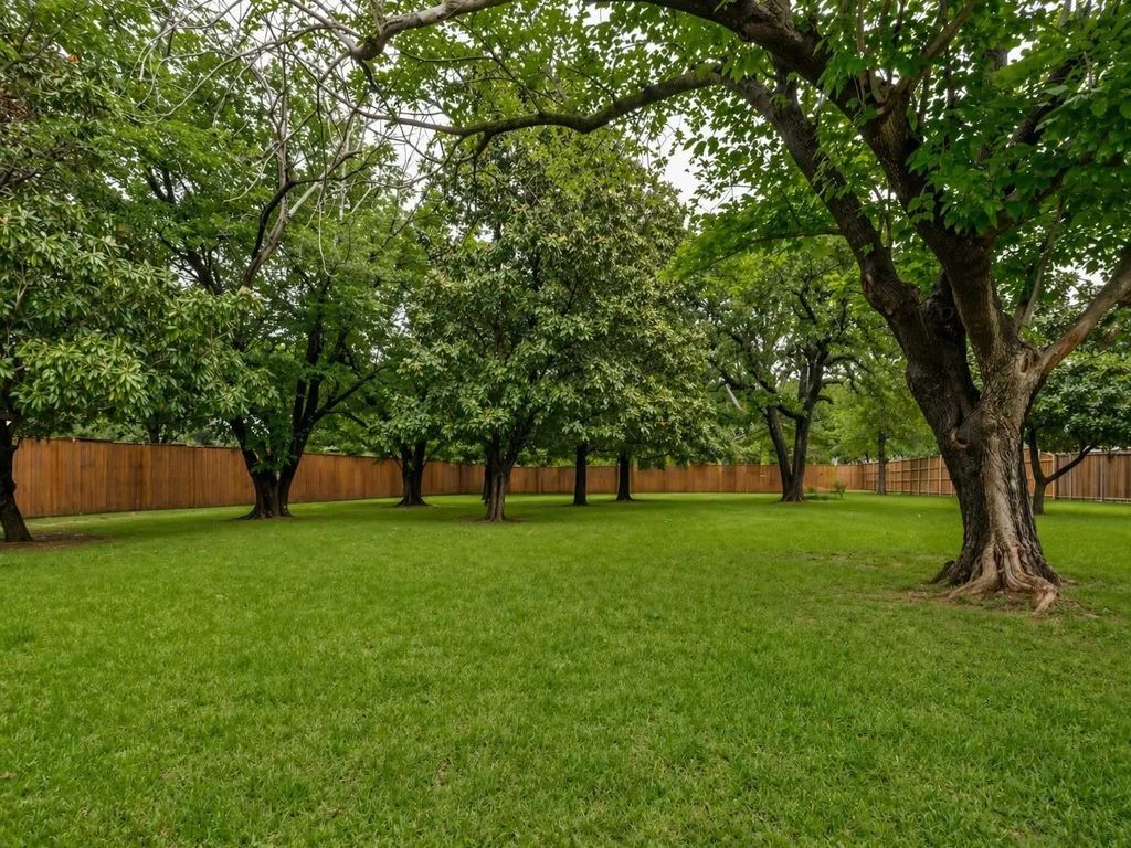 6805 Herbert Road, Colleyville