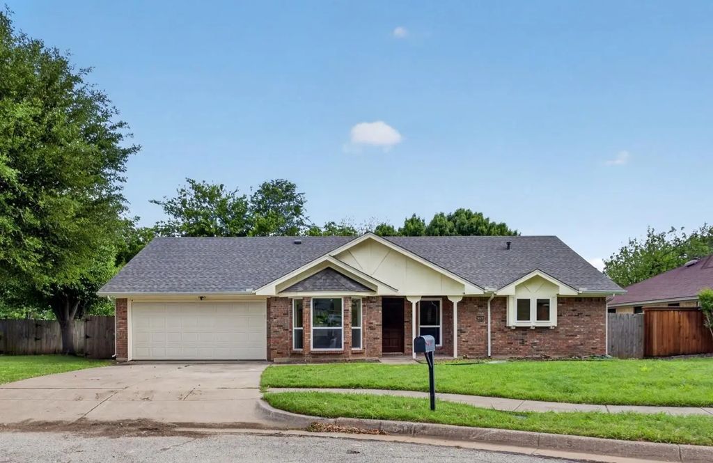 1606 Rosemary Drive, Arlington