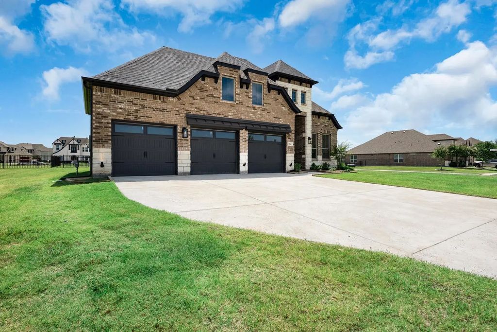 704 Proverbs Court, Heath