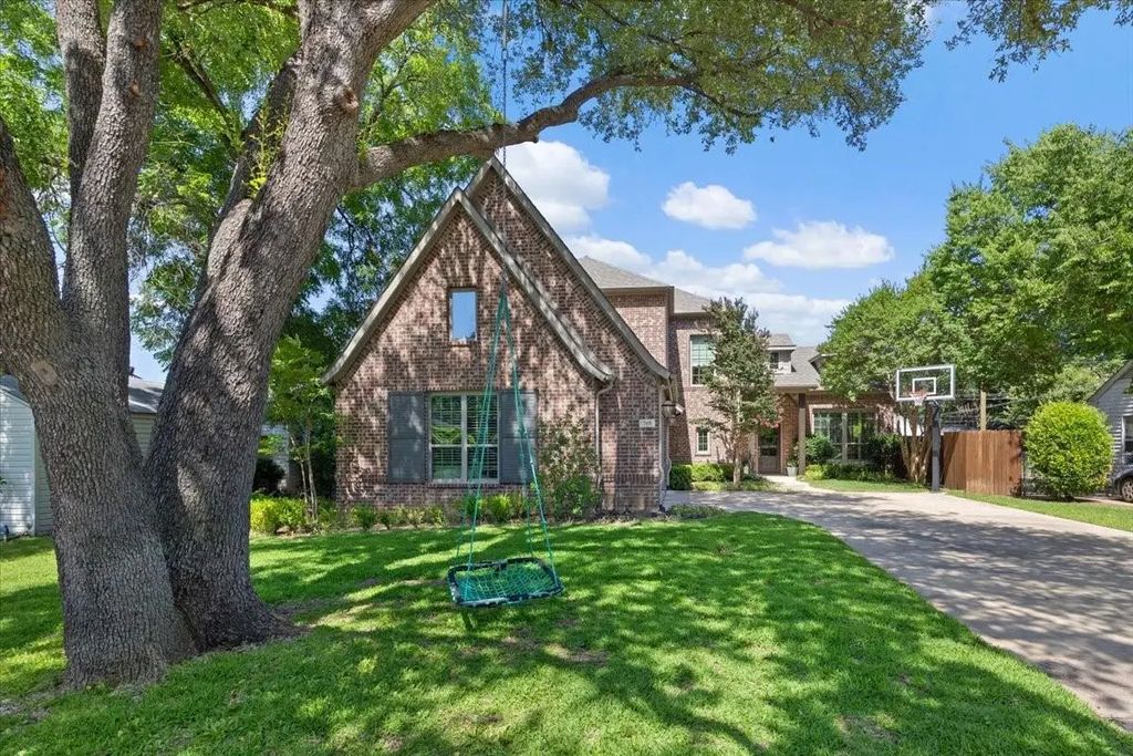 708 Northwood Road, Fort Worth