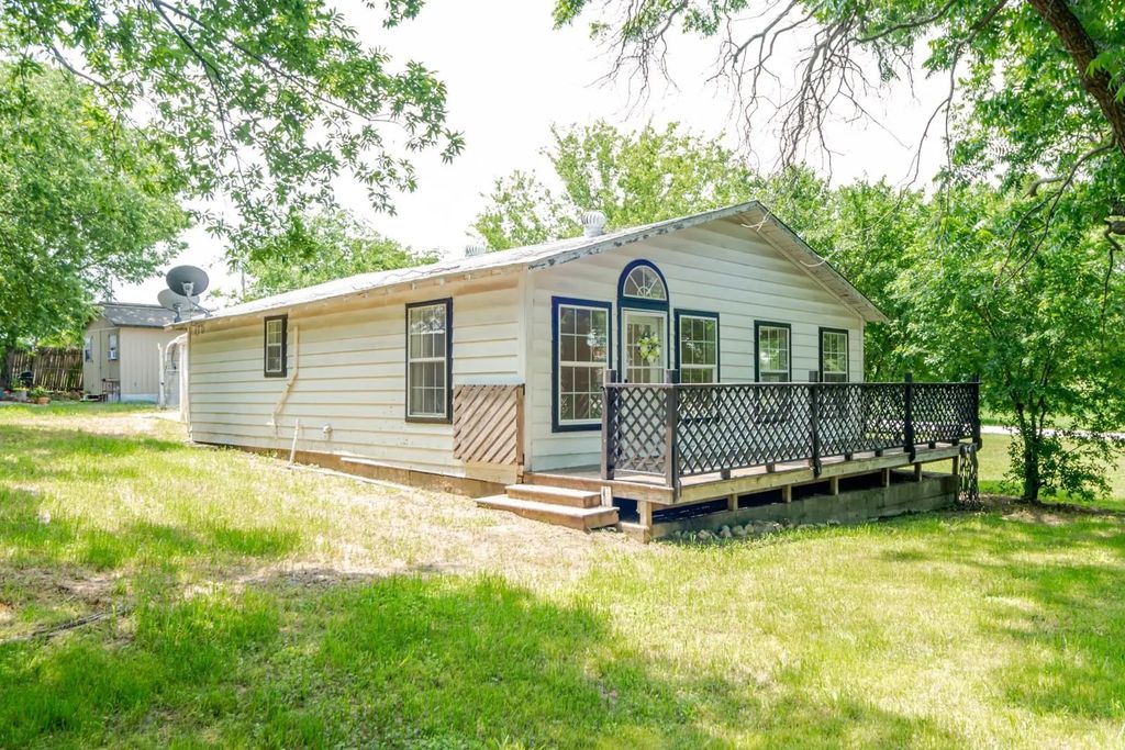 199 W Bc Rhome, Rhome