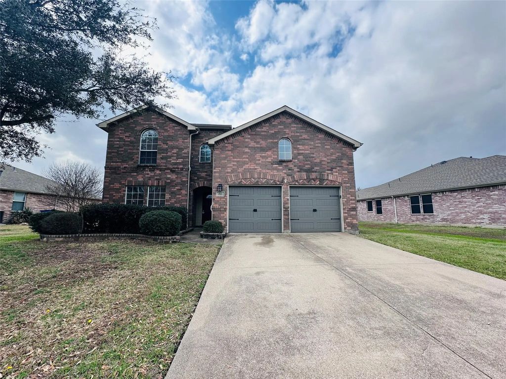 213 Spruce Trail, Forney
