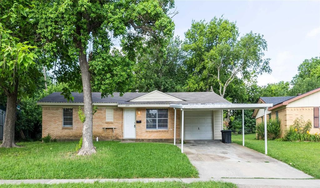 2045 Avis Circle, Mesquite